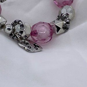 Jewelry Vintage Stretch Silver Toned and Pink Beads Silver Hearts